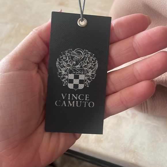 NWT Vince Camuto tote - Picture 9 of 11